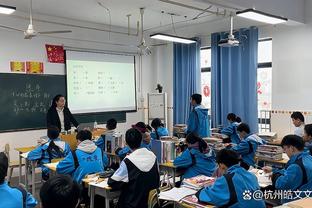 追溯父亲的脚步！利雅得胜利U13以4-0赢球的比赛中，迷你罗破门